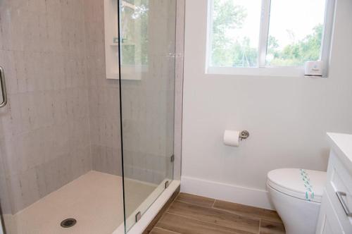 Bathroom, Midnight Runner by Florida Keys Luxury Rentals in Planation Key