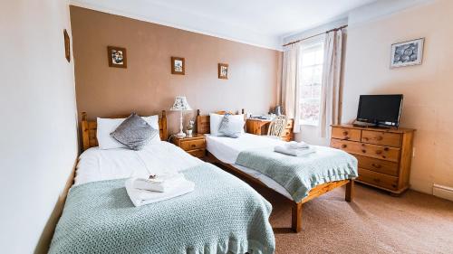 Pickwicks Guest House - image 11