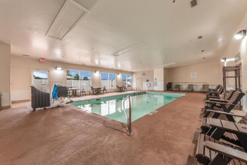 Quality Inn & Suites Hendersonville - Flat Rock