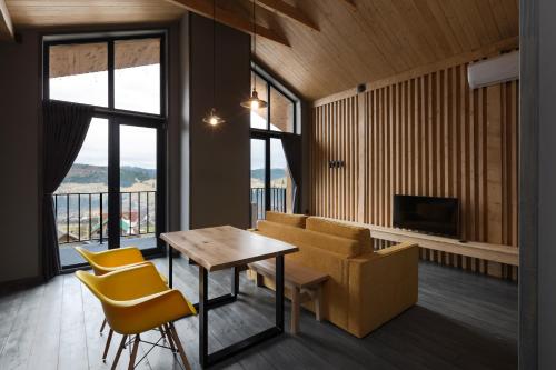 One-bedroom Loft Apartment