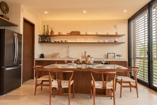 Luxury PH in AldeaZama, private pool, hi sped wifi