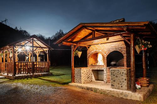Casa Ardeleana in Lotrioara