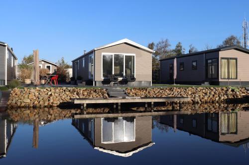 Chalet Earnewald, Ferienwohnung in Earnewâld