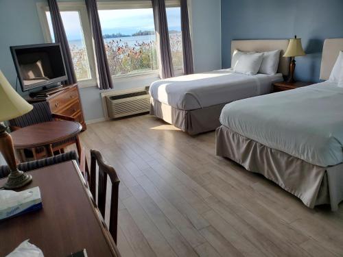 Carolyn Beach Inn, Sudbury