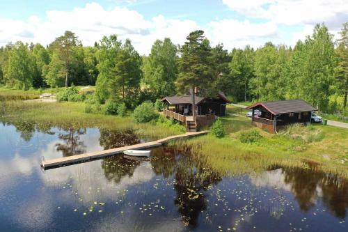 . Lake View cabin