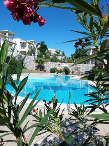  Flamingo Counrty Club, Garden Apartment Short-Term Rental, Lake and Natural View, in Bodrum, A in Milas