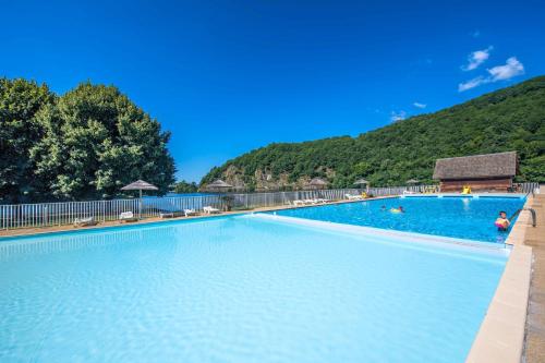 Camping Le château du gibanel