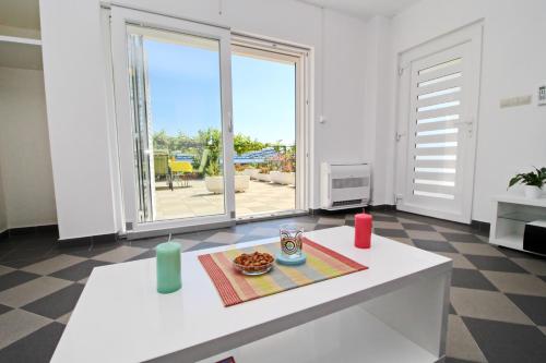 Apartments Gusti - image 4