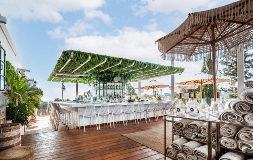 바/라운지, 레어 센스 호텔 (Lear Sense Hotel) in 게데라