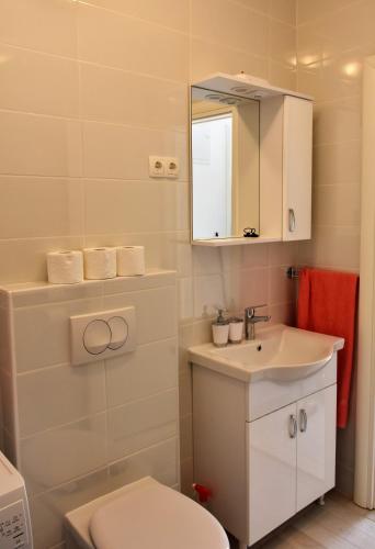 Apartment Meryl - image 10