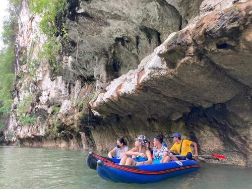 Khao Sok River & Jungle Bungalow