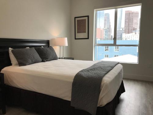 West Seventh Ave LA 30 Day Stays - image 9