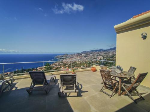  Sonhaki in Funchal