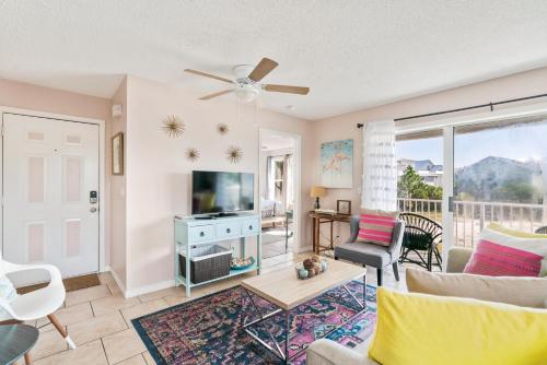 Beachside Villas 1121 - Beautiful Interior Steps to the Beach! - image 2