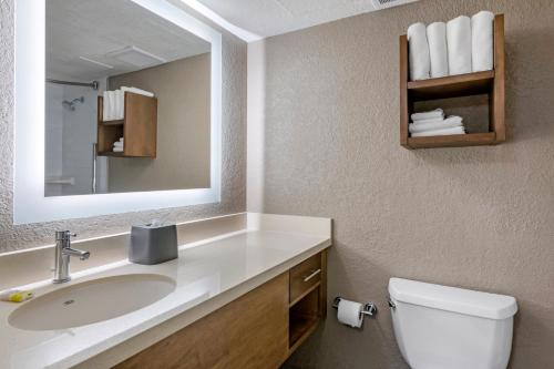 2 bedrooms, 3 beds