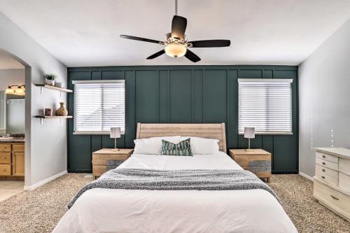 Family-Friendly Home with Theater, 24 Mi to SLC in เซาท์ จอร์แดน (UT)