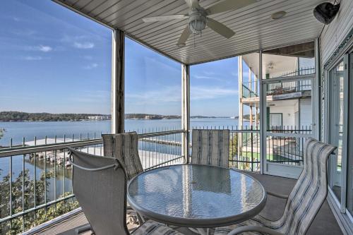 Lake-View Pool + Boat Slip! Ozarks Condo, Lac des Ozarks