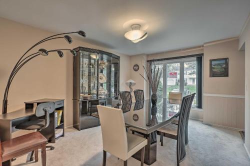 53 Mi to MetLife! Jersey Home w/ Hot Tub & Pool! in Howell