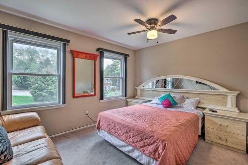 53 Mi to MetLife! Jersey Home w/ Hot Tub & Pool! in Howell