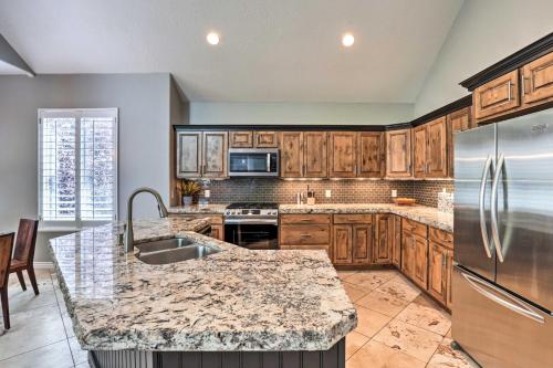 Cottonwood Heights House with Deck and Gas Grill!