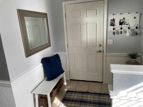 Large open space for family fun! secondary