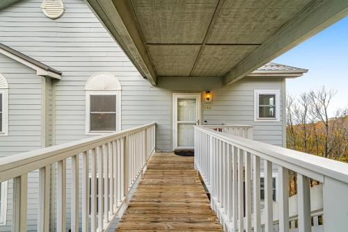 Vista Beech Retreat in แบนเนอร์เอลค์ (นอร์ทแคโรไลนา)