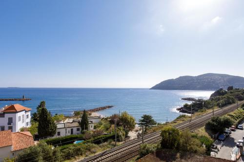 razgled, L'Estérel (L'Esterel) in San Peyre