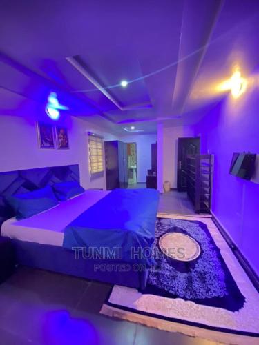 LOVELY 3 BEDROOM APARTMENT