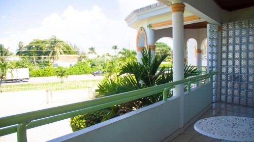Holidays At Holiday Heaven in Runaway Bay