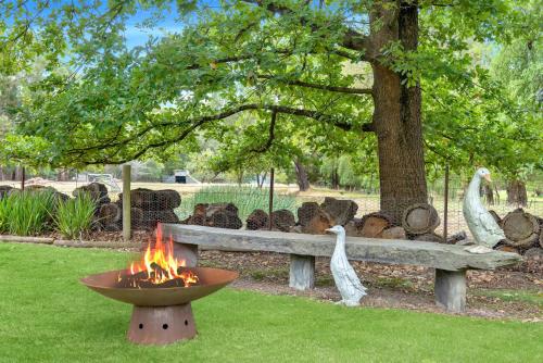 สวน, Wotama, Macedon B and B, Honour Ave, Mount Macedon in มาเซด้อน
