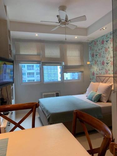 Sea Residences Premiere MOA Condotel - Paul