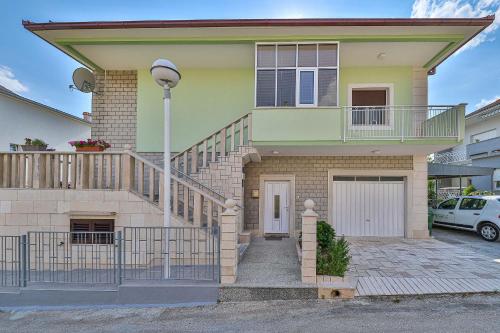 Apartment 3M - image 3
