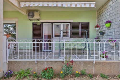 Apartment 3M - image 14
