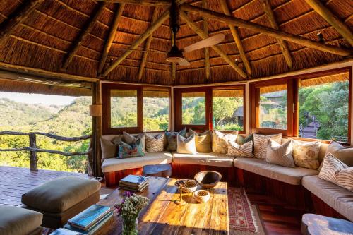 Bar/lounge, Lalibela Game Reserve Tree Tops Safari Lodge in Sidbury