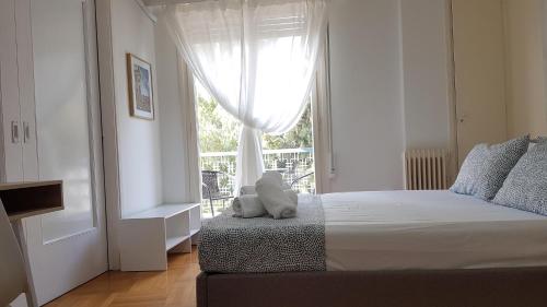 Orange Apartment - Athens Center 3 BD 1.5 BATH - image 7
