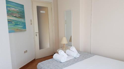 Orange Apartment - Athens Center 3 BD 1.5 BATH - image 5