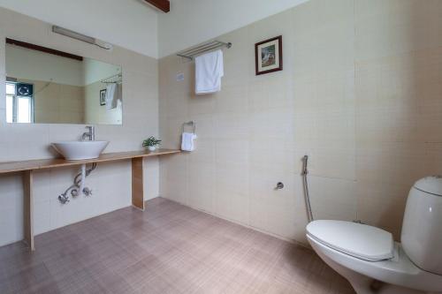 Corfu and Crete by Vista Rooms