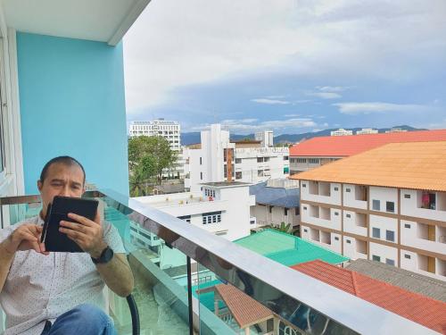 Hill & Sea Balcony 1 Bedroom & 1 Living Room @Blu X