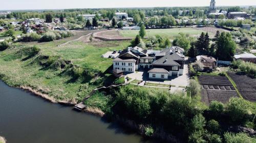Medniy Dvor - main image