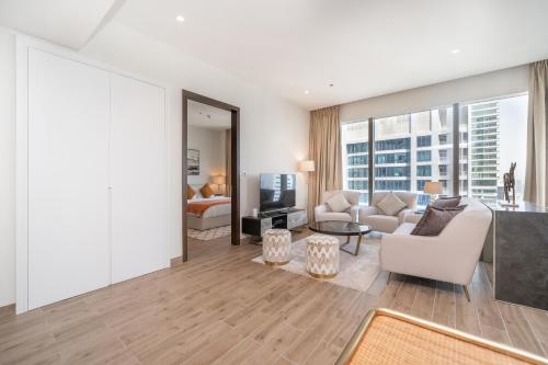 Luton Vacation Homes - Luxury & High floor 2BR , Jumeirah Living Marina Gate 3 - 48AB07, Dubai (photo 8)