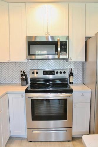 8 D One Bedroom Condo - image 7
