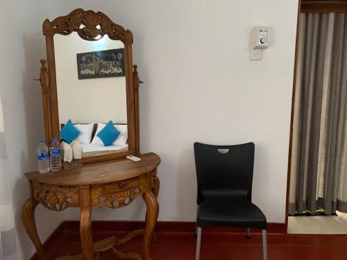 Deluxe Double Room (2 Adults + 1 Child) image 10