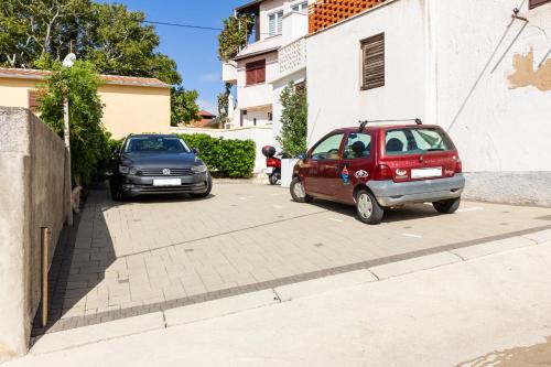 Apartment Sepat with Free Parking Place in Baska