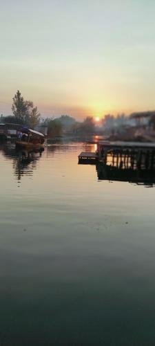 SnowGoose Group of Houseboats - Srinagar SnowGoose Group of Houseboats - Srinagar