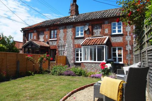 North Norfolk Coastal Cottage for 2