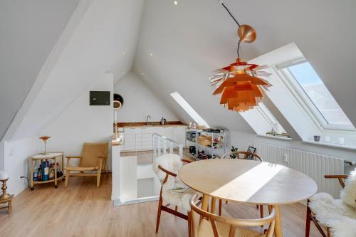  Bath tub penthouse in the city in Aalborg