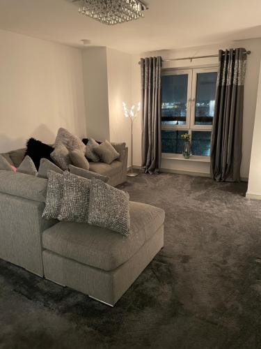 River view 2 bedroom apartment