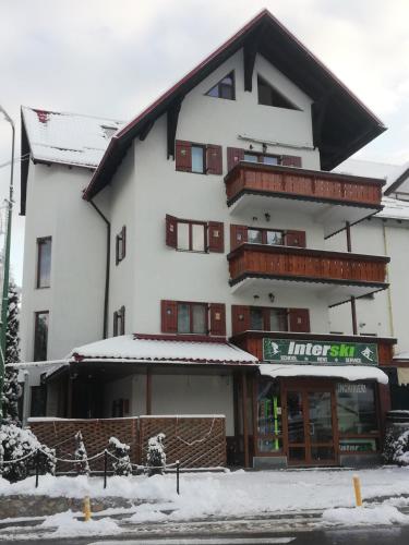 . Apartament de inchiriat Interski Poiana Brasov Mara