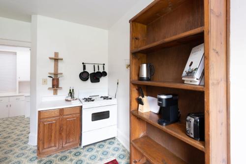 Flexhome East Side Vintage 2BR SE1 Near St Mary's