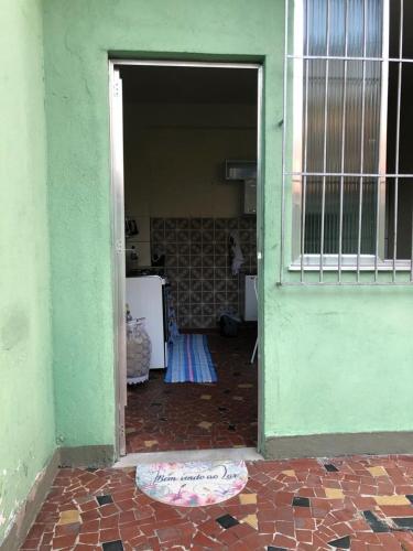 !!Casa na Penha toda Mobiliada em rua Tranquila!